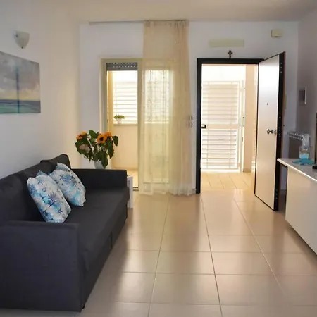 Donna Teresa Accomodation - Holiday House Monopoli Exterior photo