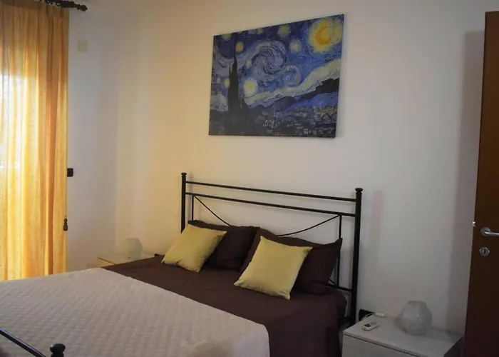 Donna Teresa Accomodation - Holiday House